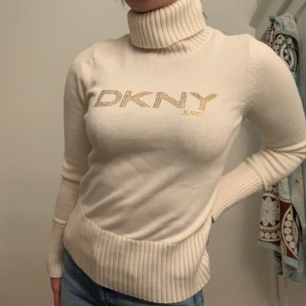 Gorgeous vintage Y2K Sweater